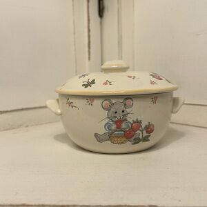 Mikasa Teddy Ceramic Pot with Strawberry Design